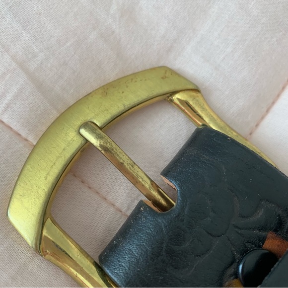 BUNKHOUSE Bling studded belt with black background accented with roses/leaves - Picture 6 of 13